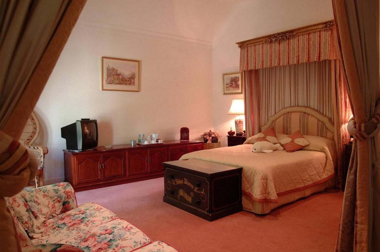 Esseborne Manor Hotel Hurstbourne Tarrant Ngoại thất bức ảnh