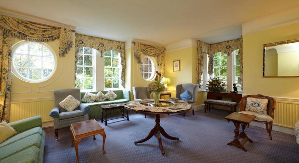 Esseborne Manor Hotel Hurstbourne Tarrant Ngoại thất bức ảnh