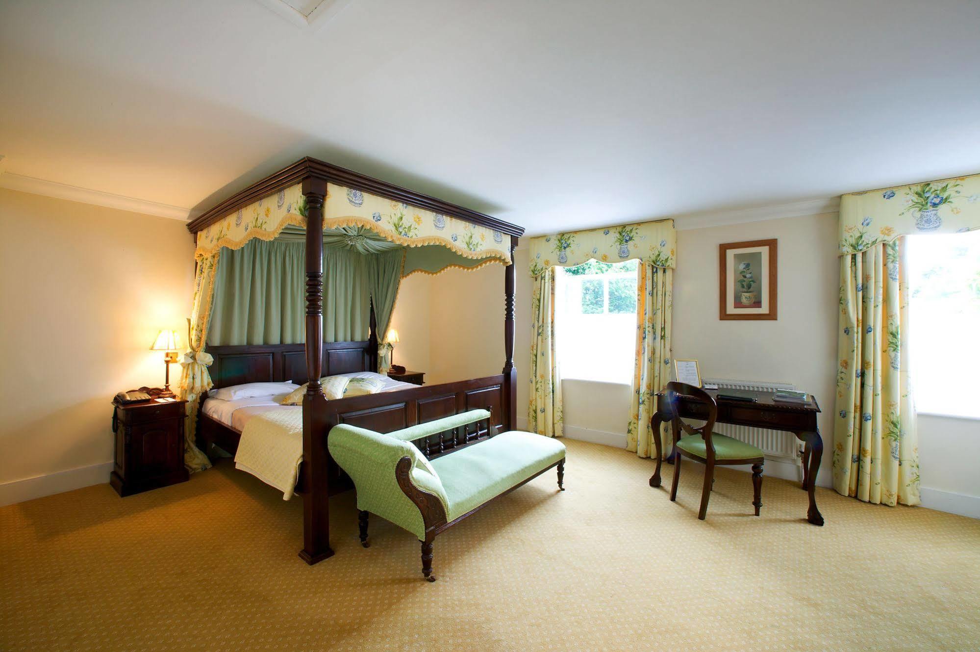 Esseborne Manor Hotel Hurstbourne Tarrant Ngoại thất bức ảnh