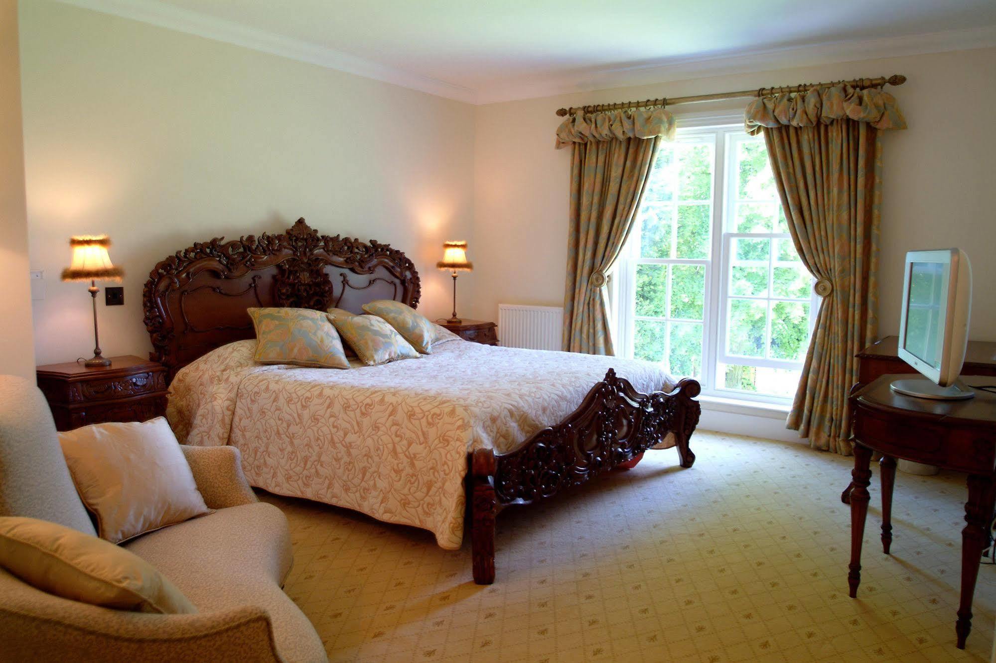 Esseborne Manor Hotel Hurstbourne Tarrant Ngoại thất bức ảnh